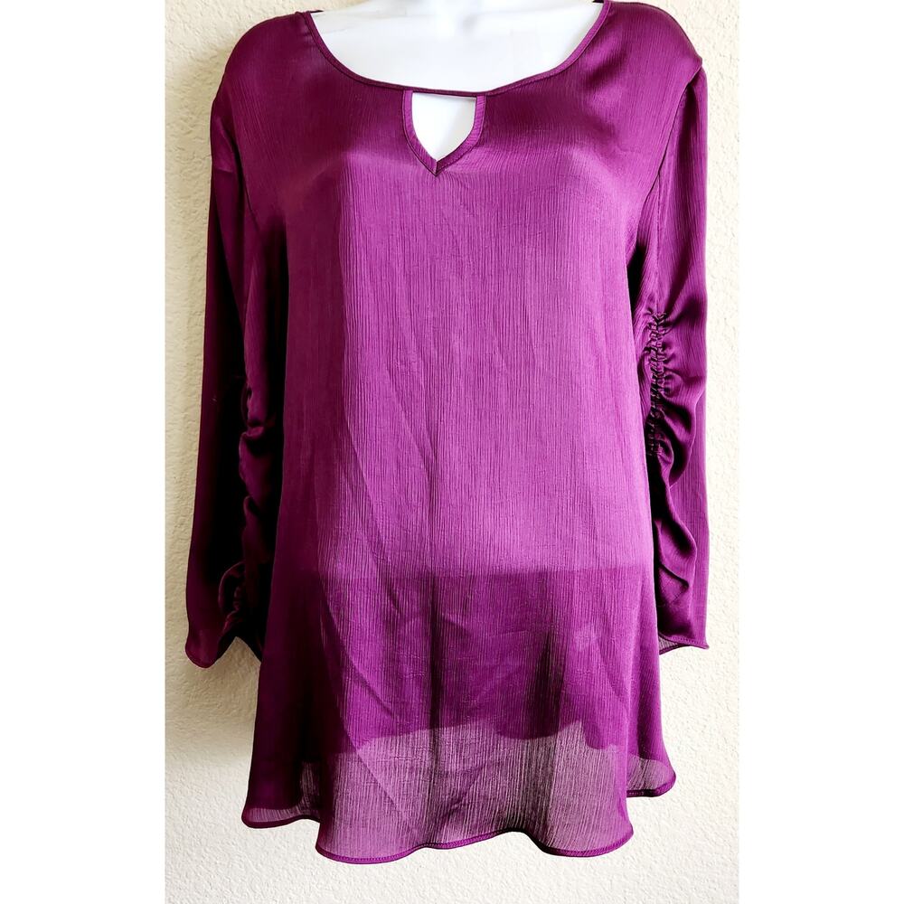 Cato Purple 3/4 Ruched Sleeves Keyhole Neck Top Large Lightweight Flowy Soft